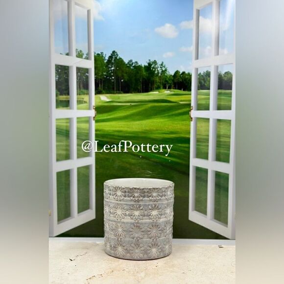 Village Flower (SM) Gray/ Tan Ceramic Planter Pot without drainage hole - Picture 4 of 9